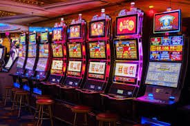 Hoàn tiền cược thua hàng tuần tại sportsbook và casino hit456